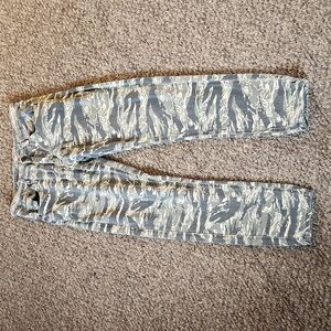 Young & Reckless Men's Camouflage Jeans Size 30